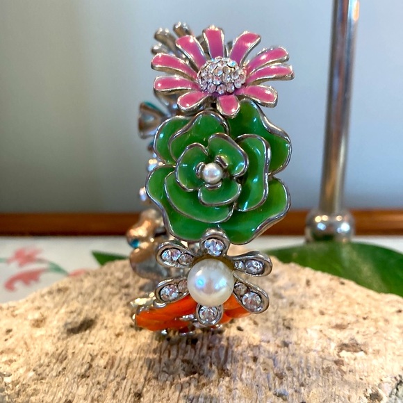 💼New elegant multi color enamel florals rhinestone faux pearl chunky bracelet - Picture 8 of 8